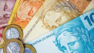 Governo deve anunciar nesta terça-feira o novo valor de R$ 400 para o Bolsa Família até o fim de 2022