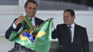 Tribunal Superior Eleitoral arquiva ações que pediam a cassação da chapa Bolsonaro-Mourão