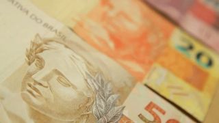 Caixa paga hoje Auxílio Brasil a cadastrados com NIS final 5