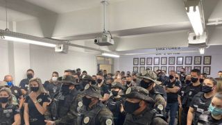 Operação em Porto Alegre e em outras 13 cidades gaúchas combate o tráfico de animais e a venda de armas de caça