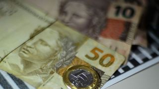 Caixa paga Auxílio Brasil para beneficiários com Número de Inscrição Social com final 9
