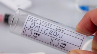 Mundo registra mais de 2,5 milhões de novos casos de Covid-19 pelo quarto dia seguido