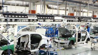Devido a Ômicron e a falta de peças, produção de veículos despencou em janeiro no Brasil