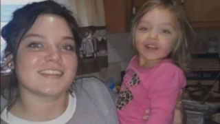 Mulher diz ter matado filha de 3 anos a facadas após ser ameaçada pelo Bob Esponja