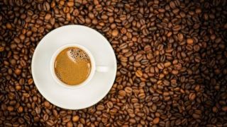 Britânico morre de overdose de cafeína após consumir o equivalente a 200 doses de café