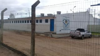 Mais de 30 celulares, drogas e outros objetos são apreendidos no Presídio Estadual de Camaquã