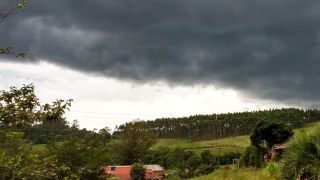 Tempo vira e traz chuva para a Costa Doce