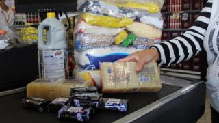 Custo da cesta básica aumenta nas 17 capitais pesquisadas pelo Dieese