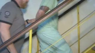 Anestesista é preso por estupro de paciente que passava por cesárea em hospital 