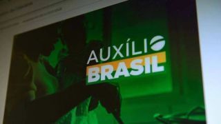 Governo federal espera incluir 2 milhões de famílias no Auxílio Brasil com aprovação da PEC “Kamikaze”