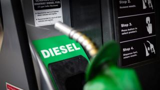 Com decreto que muda regra ambiental, preço do diesel deve cair R$ 0,10 nos postos brasileiros