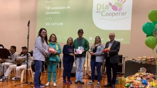 Sicredi Interestados encerra as ações do Dia C com quase 10 toneladas de alimentos  arrecadados