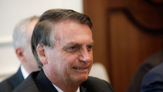 Bolsonaro diz que o Brasil “respira enquanto o mundo caminha em uma recessão e desabastecimento históricos”