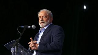 Sem Bolsonaro e Mourão, Lula avalia alternativas para entrega da faixa presidencial