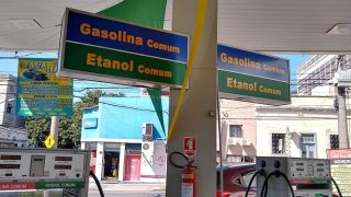 Governo federal publica Medida Provisória e prorroga imposto zero para gasolina até fevereiro; diesel será até fim do ano