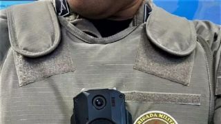 Câmeras corporais devem começar a ser utilizadas por policiais do Rio Grande do Sul ainda em 2024