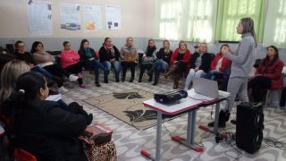 Escola Catulino Pereira da Rosa abordou "o diferencial do profissional professor" na 2ª Parada Pedagógica