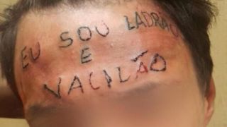 Jovem tatuado na testa em 2017 é condenado a quatro anos e oito meses de prisão por roubo