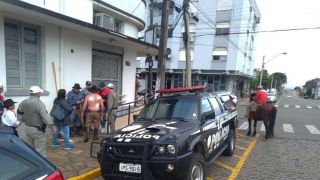 Desfile do 20 de Setembro termina com briga, golpes de faca e prisões em Soledade