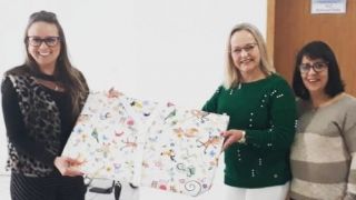 Vereadora Ana Claudia Lesnik doa fraldário para o Centro de Inclusão