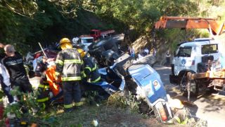 Grave acidente na ERS-406