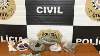 Mulher é presa em Camaquã com diversos entorpecentes