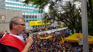 Professor Cacau participou da mobilização convocada pelo Cpers