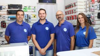Inaugurou em Dom Feliciano a loja Irmãos Guimarães