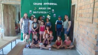 Grupo Ambiental Anjos da Natureza  confraterniza e homenageia alunos