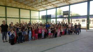 Emef Santa Luzia recomeça as aulas de Educação Física na quadra poliesportiva