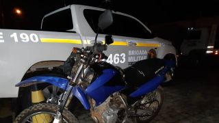 Motoqueiro é preso em Camaquã com moto furtada em Amaral Ferrador