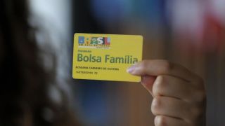 Planalto prevê reformular e mudar nome do Bolsa Família