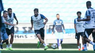 Com titulares, Grêmio recebe o São José na Arena