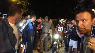 Bolsonaro diz que levou multa após andar de moto no litoral de São Paulo