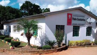 Pais reclamam das condições da Escola Padre Constantino na Linha Amaral