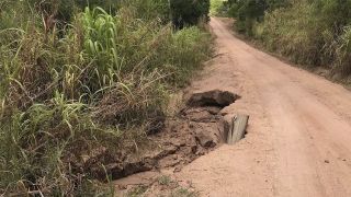 Moradores reclamam da estrada na localidade de Caneleira no interior de Dom Feliciano