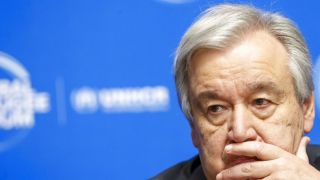 Chefe da ONU diz que mundo paga 'preço alto' por estratégias divergentes no combate à pandemia