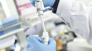 Laboratório chinês acredita que pode deter pandemia 'sem vacina'