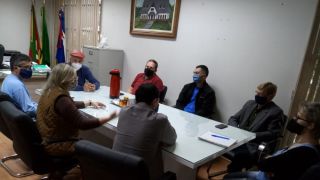 Prefeitura e CORSAN se reúnem para pontuar problemas e avaliar serviços na cidade