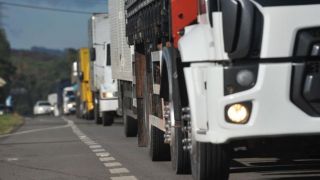 Transportadores reagem a possível alta de pedágio