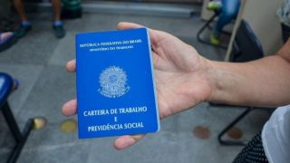 Desemprego aumenta e atinge 12,7 milhões de brasileiros, diz IBGE