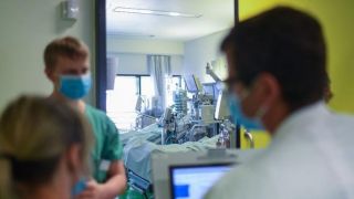 Brasil supera 1,7 milhão de casos da Covid-19 e mortes chegam a 67.964
