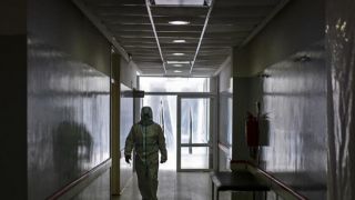 Brasil ultrapassa 70 mil mortes pela Covid-19 e chega a 1,8 milhão de casos