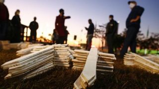 Brasil chega a 72,1 mil mortes 4 meses após primeiro óbito da Covid-19
