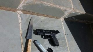 Aposentado mata 2 assaltantes em chácara rural