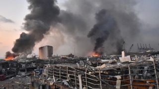 Poderosas explosões deixam mortos e feridos em Beirute