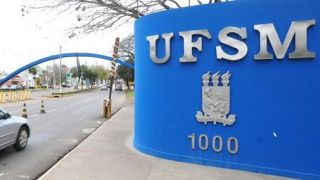 Uso de apostila de cursinho gratuito da UFSM é suspenso para análise sobre conteúdo 